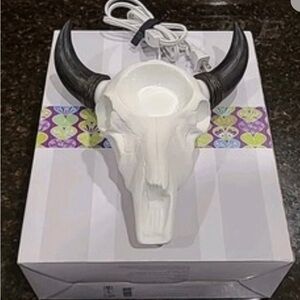 Scentsy Open Plains Wax Warmer with Colorful Design